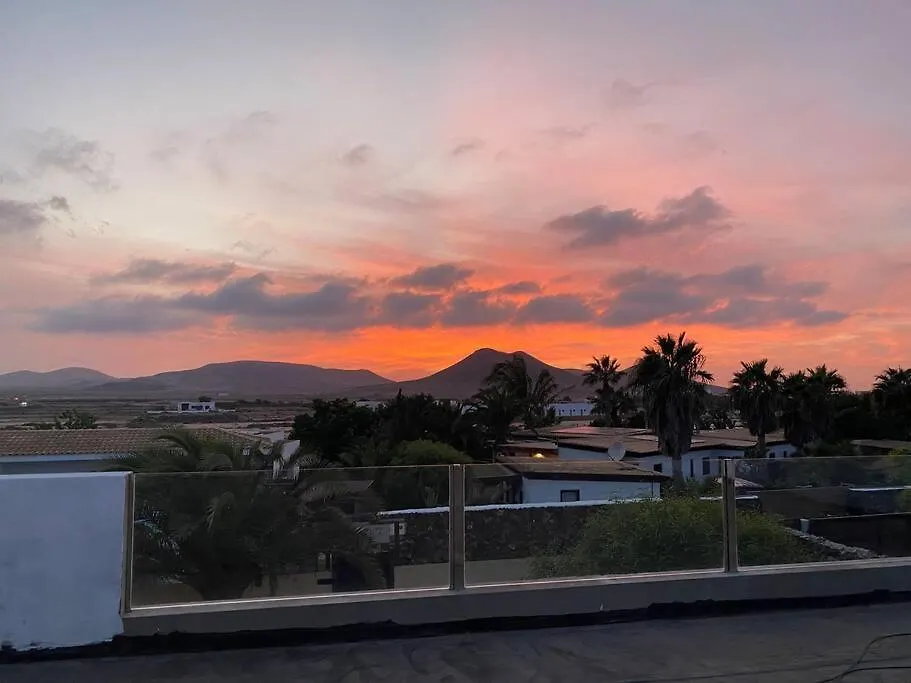 Orange House, Surf&Yoga Lajares Villa 0*,