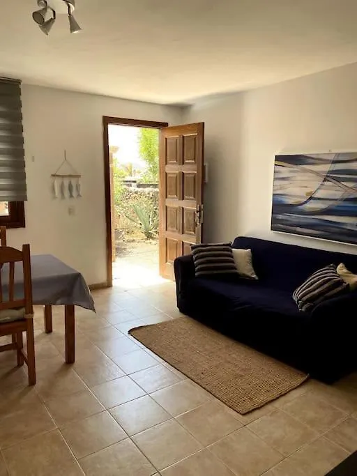 Orange House, Surf&Yoga Lajares Villa